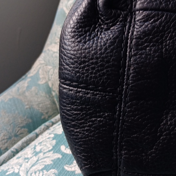 Gorgeous Coach Bag - Picture 8 of 10